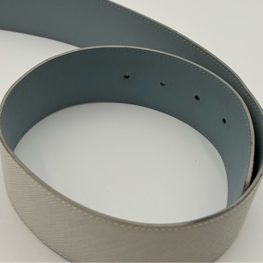 (SOLD) Salvatore Ferragamo Light Gray Fashion Belt (237132) Size 80 - Picture 10 of 12